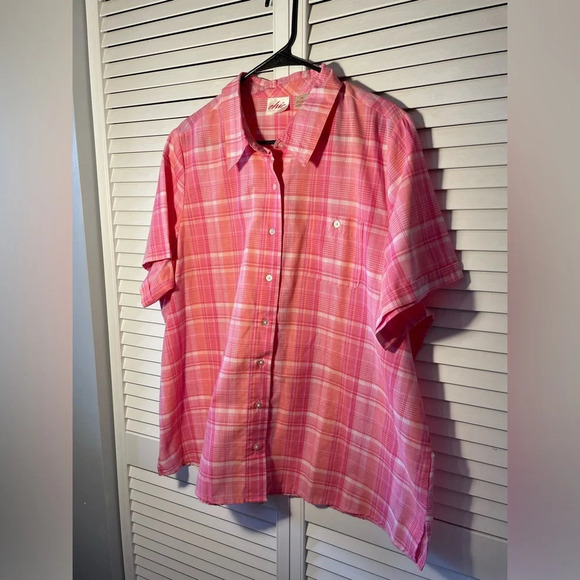 Vintage Chic Short Sleeve Button Down Cuff Sleeve Vent Side Blouse Size 1X Pink - Picture 7 of 12